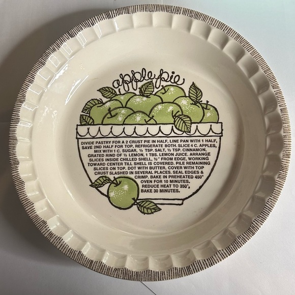 Vintage Royal China Apple Pie Plate - Picture 1 of 2